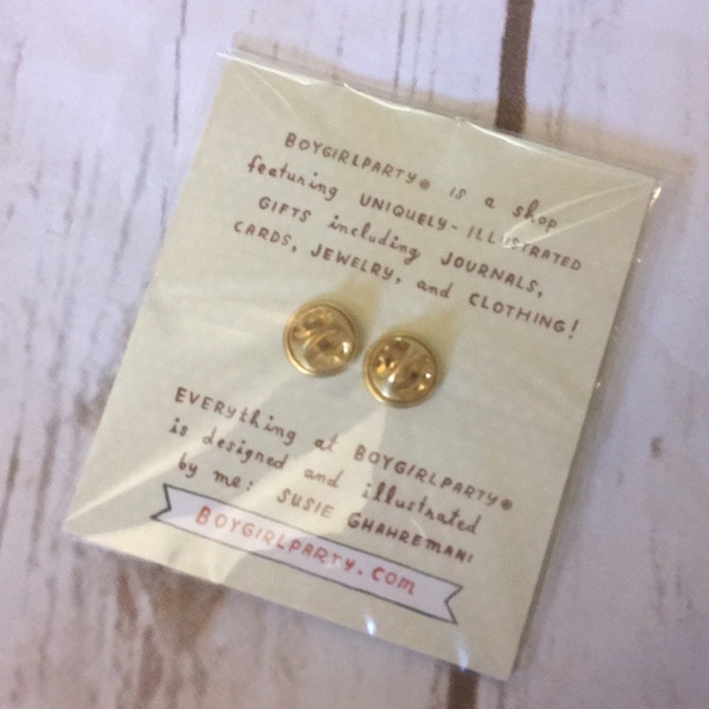 ModCloth Pig Enamel Pin - Picture 2 of 2